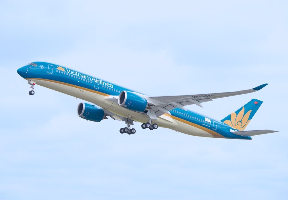 Vietnam Airlines khẩn cấp hủy chuyến bay tới Pháp trước giờ cất cánh - 1 Vietnam Airlines khẩn cấp hủy chuyến bay tới Pháp trước giờ cất cánh - 1