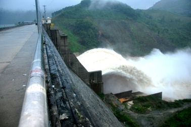 "Dính" lỗi về phòng chống lũ, thủy điện Đắc Mi bị phạt nặng