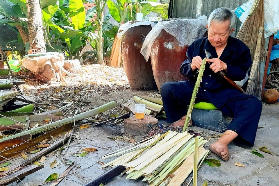 Thăm làng nghề ở miền Tây chuyên làm đẹp trong nhà, ngoài phố… - 2 Thăm làng nghề ở miền Tây chuyên làm đẹp trong nhà, ngoài phố… - 2