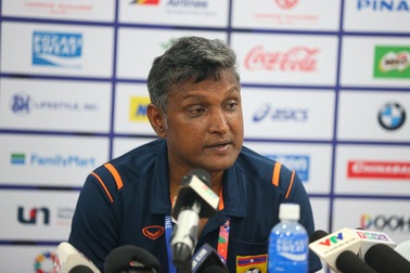 HLV U22 Lào thừa nhận sức mạnh của U22 Việt Nam