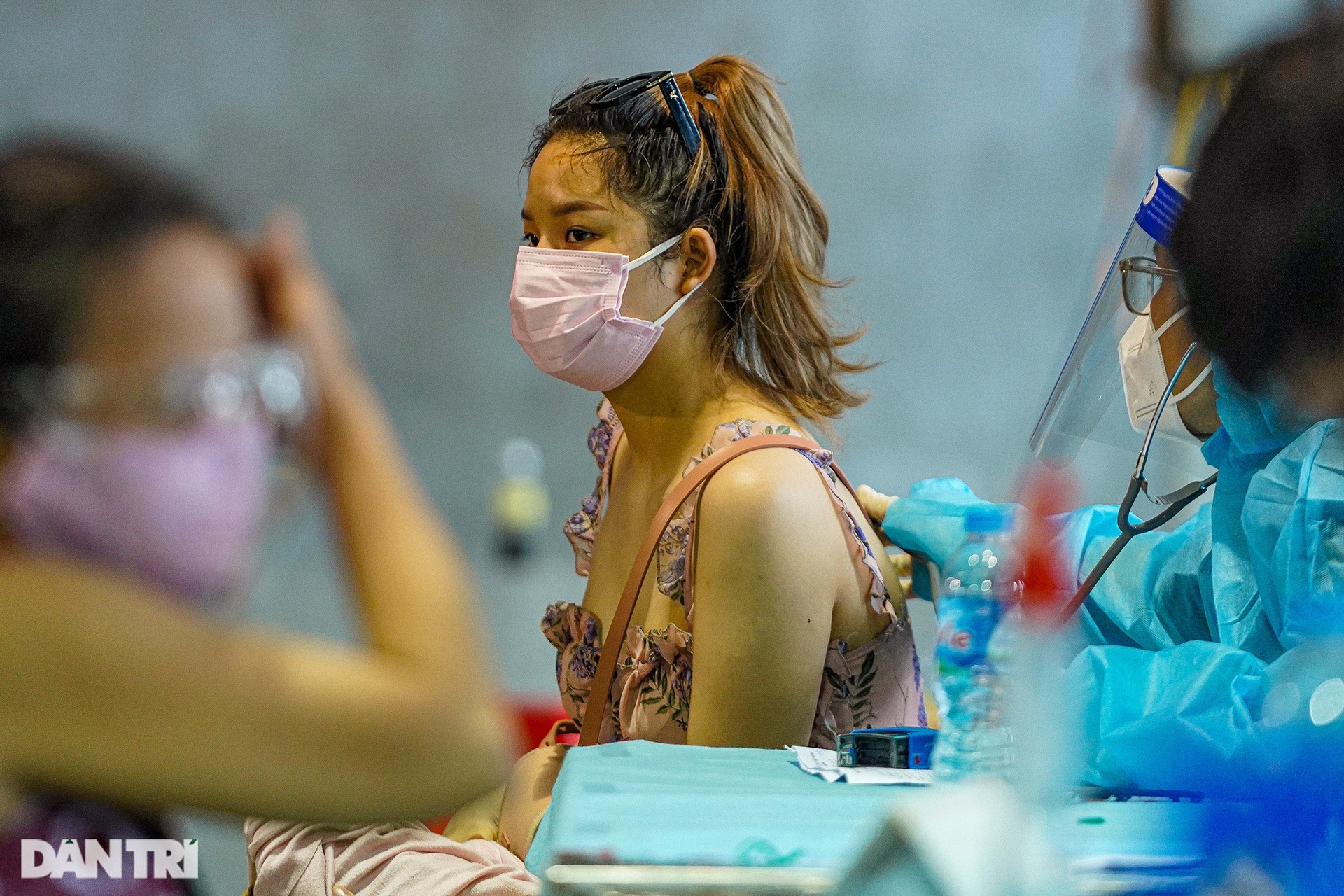 Người chưa đăng ký tạm trú ở TPHCM được tiêm vắc xin - 6 Người chưa đăng ký tạm trú ở TPHCM được tiêm vắc xin - 6