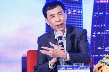 Dàn diễn giả tại Hội thảo về tín dụng do báo Dân trí tổ chức ngày 17/11