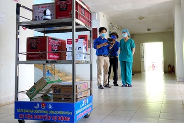 "Robot vận chuyển" trong khu cách ly Covid-19