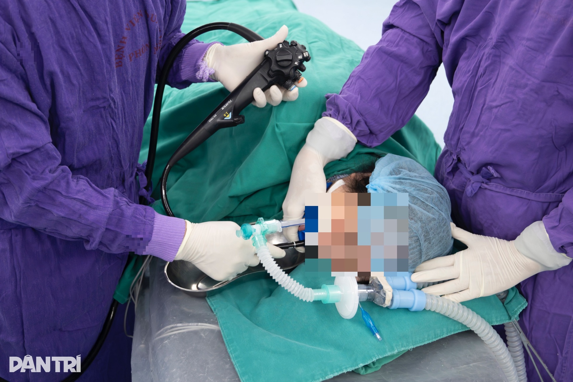 Xem bác sĩ thâm nhập dạ dày truy vết ung thư - 12 Xem bác sĩ thâm nhập dạ dày truy vết ung thư - 12