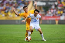 Tuấn Anh ở lại CLB Nam Định để chinh phục cúp châu Á