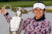 Golfer gốc Việt đánh bại số một thế giới ở giải đấu danh giá tại Mỹ