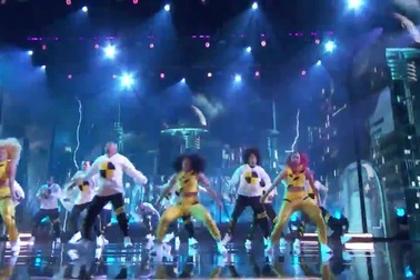 Tiết mục nhảy gây tranh luận trong ban giám khảo