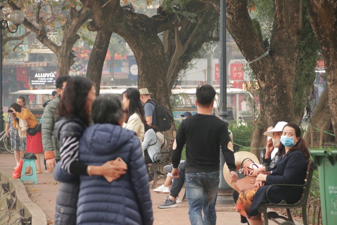 Hà Nội: Điểm du lịch nổi tiếng tấp nập khách tham quan trở lại - 9 Hà Nội: Điểm du lịch nổi tiếng tấp nập khách tham quan trở lại - 9