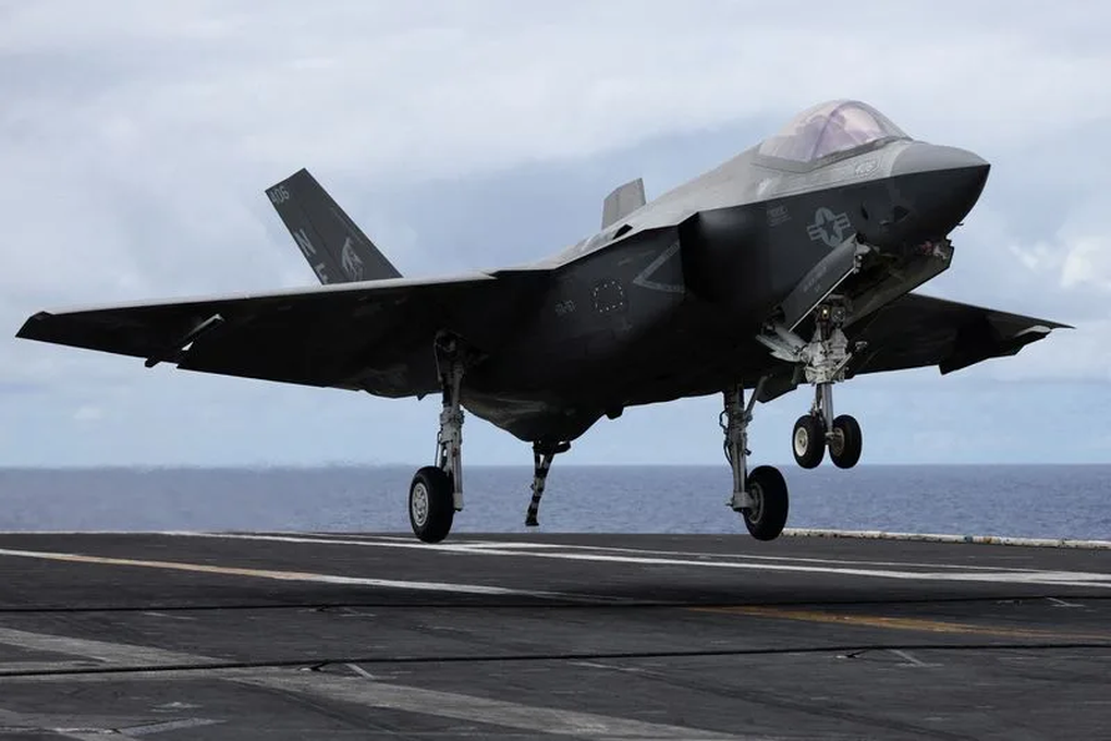 Ông Trump muốn tăng chi cho UAV, tên lửa công nghệ cao - 1 Ông Trump muốn tăng chi cho UAV, tên lửa công nghệ cao - 1