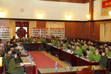 Tăng cường cán bộ, chiến sỹ Công an tỉnh xuống cơ sở đảm bảo ANTT tết Bính Thân