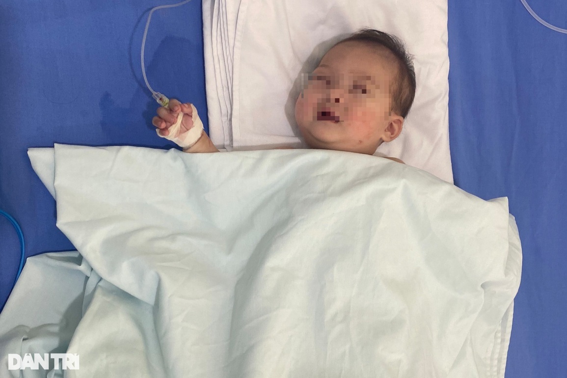 Kỳ tích cứu sống F0 4 tháng tuổi trên nền bệnh tim đã ngừng tuần hoàn - 2 Kỳ tích cứu sống F0 4 tháng tuổi trên nền bệnh tim đã ngừng tuần hoàn - 2