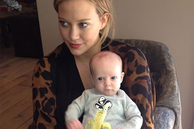 Hilary Duff vất vả để giảm cân