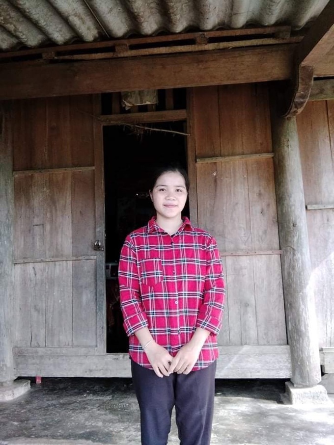 Em Hồ Thị Sương trước lúc xa nhà bước vào giảng đường đại học