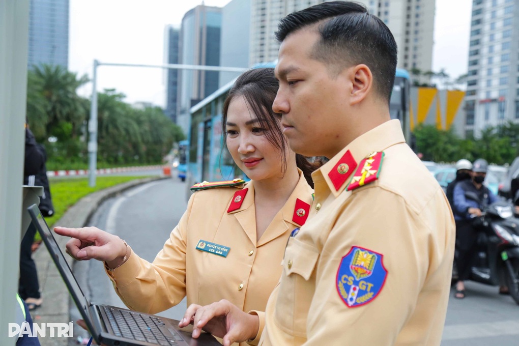 CSGT Hà Nội lý giải việc nhiều trụ đèn giao thông không còn đếm giây - 2 CSGT Hà Nội lý giải việc nhiều trụ đèn giao thông không còn đếm giây - 2