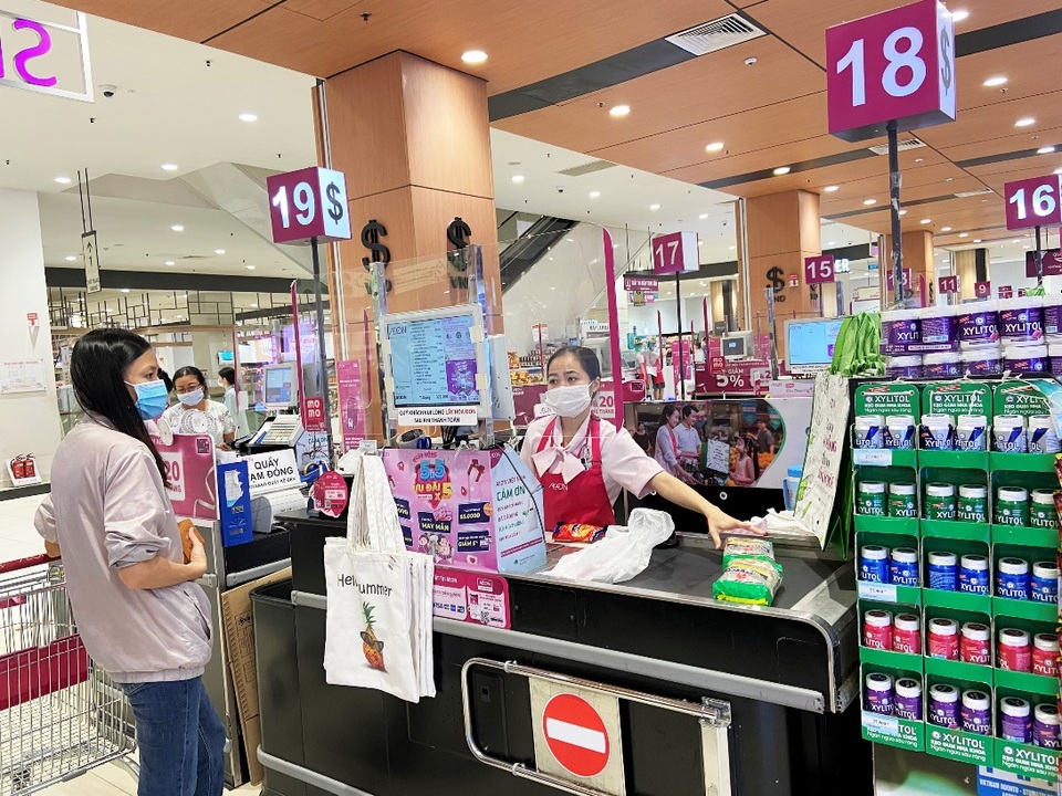 Tăng gấp đôi tần suất vệ sinh, AEON Việt Nam đẩy mạnh phòng dịch - 1 Tăng gấp đôi tần suất vệ sinh, AEON Việt Nam đẩy mạnh phòng dịch - 1