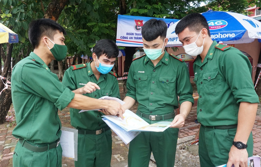 Thí sinh nói: Đề Khoa học Xã hội dễ thở, Khoa học tự nhiên nhiều câu khó - 2 Thí sinh nói: Đề Khoa học Xã hội dễ thở, Khoa học tự nhiên nhiều câu khó - 2