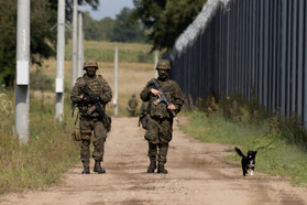 Ba Lan sẽ thiết lập lại vùng đệm ở biên giới với Belarus