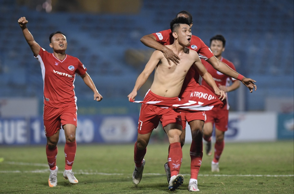 Trọng Đại tỏa sáng, CLB Viettel tiếp tục dẫn đầu bảng V-League - 7 Trọng Đại tỏa sáng, CLB Viettel tiếp tục dẫn đầu bảng V-League - 7