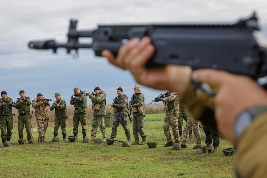 Nga tích cực huấn luyện lực lượng dự bị bổ sung cho chiến trường Ukraine - 2 Nga tích cực huấn luyện lực lượng dự bị bổ sung cho chiến trường Ukraine - 2
