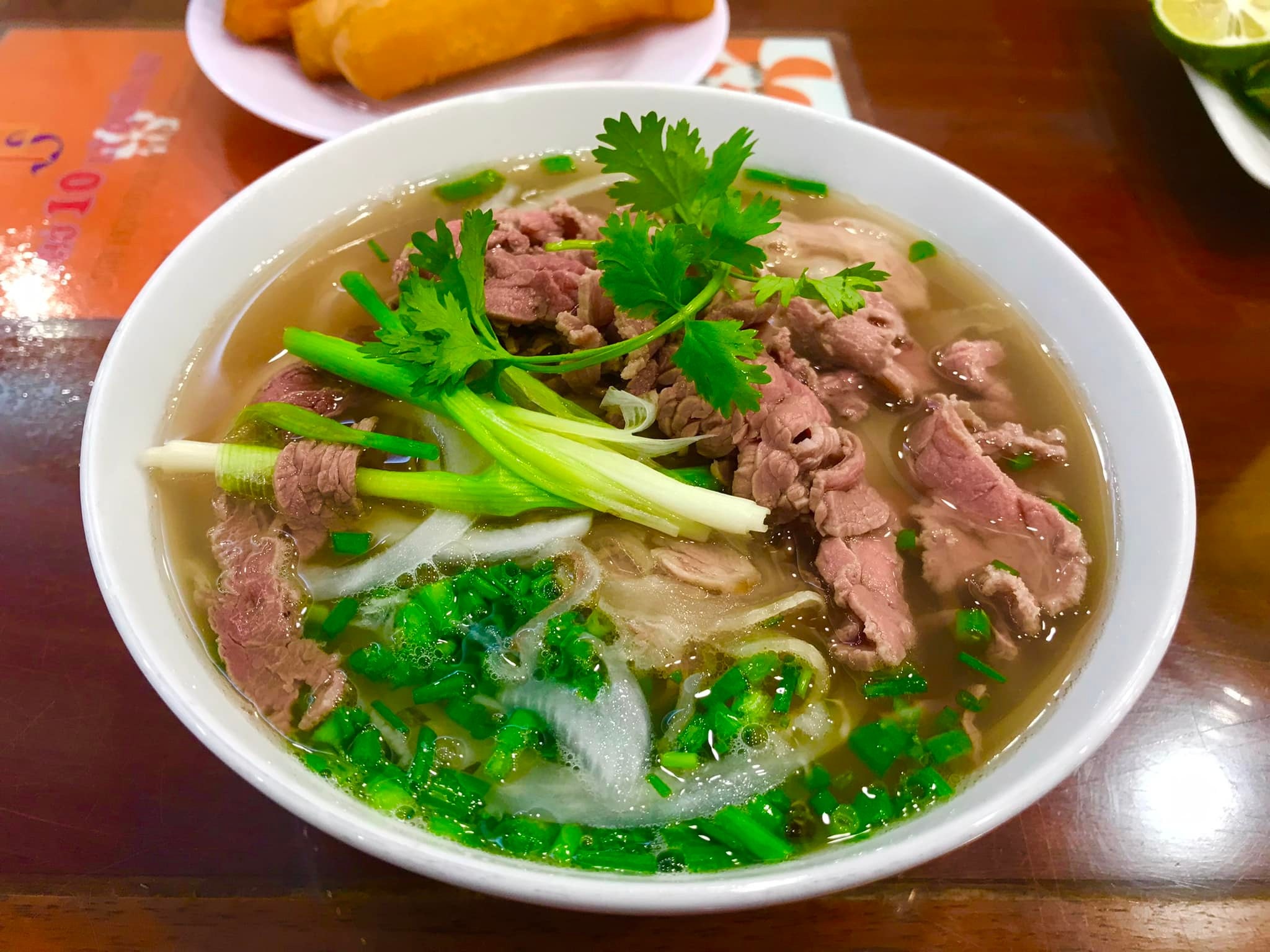 Michelin gọi tên 3 quán phở Hà Nội: Khách Tây khen, khách Việt thấy thường - 6 Michelin gọi tên 3 quán phở Hà Nội: Khách Tây khen, khách Việt thấy thường - 6