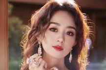 Nỗ lực chuyển mình của minh tinh "tay ngang" Triệu Lệ Dĩnh