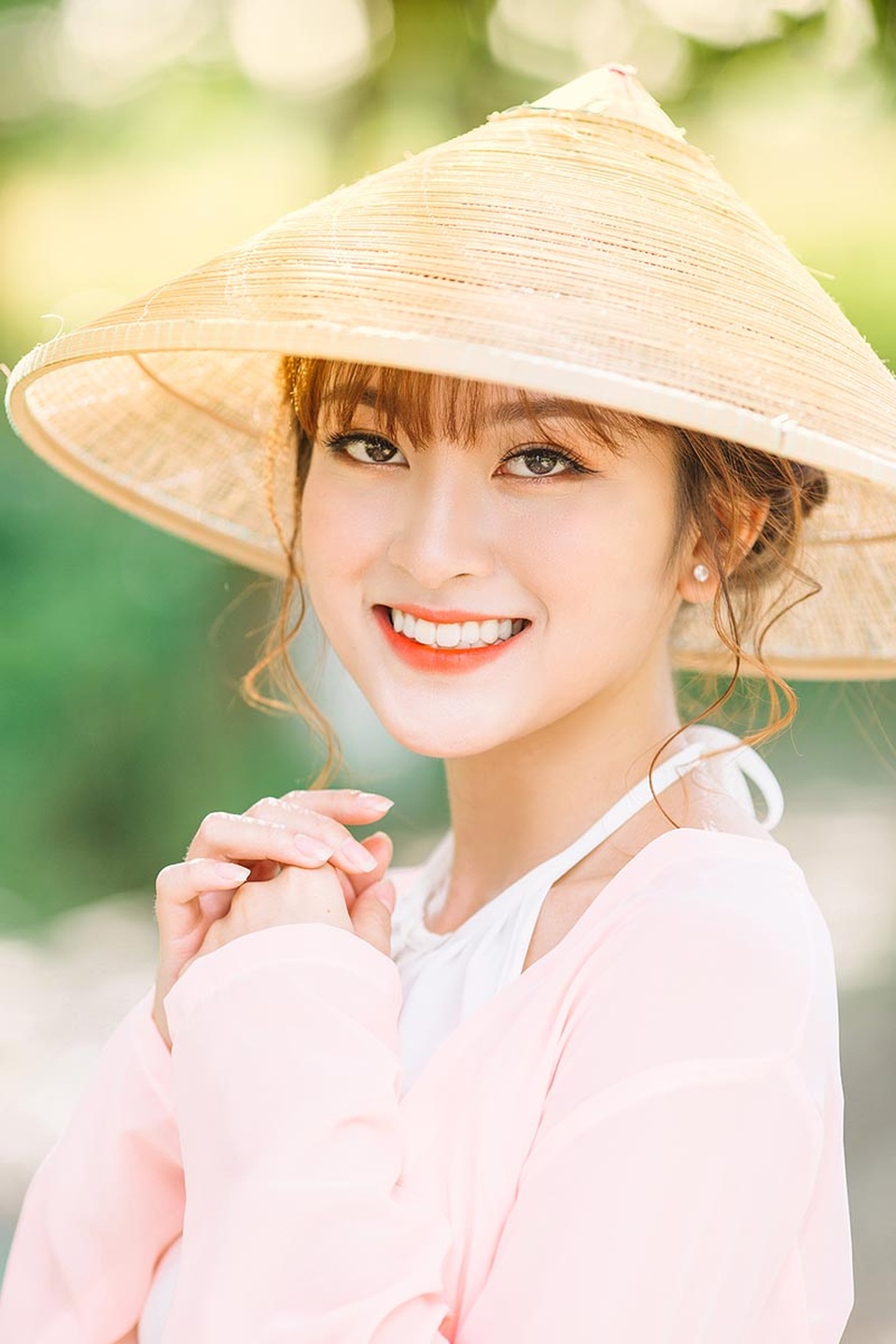 Nét duyên thầm của thiếu nữ quê quan họ Bắc Ninh trong bộ áo yếm - 7 Nét duyên thầm của thiếu nữ quê quan họ Bắc Ninh trong bộ áo yếm - 7