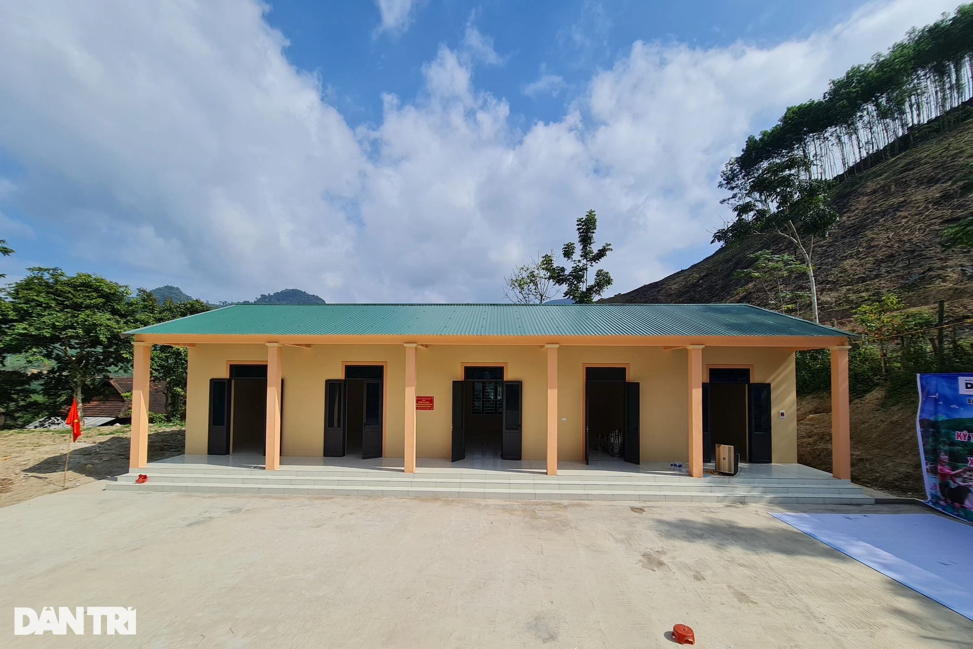 Khánh thành công trình ký túc xá tại huyện biên giới Nghệ An - 1 Khánh thành công trình ký túc xá tại huyện biên giới Nghệ An - 1