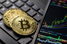 Giá Bitcoin tăng cao