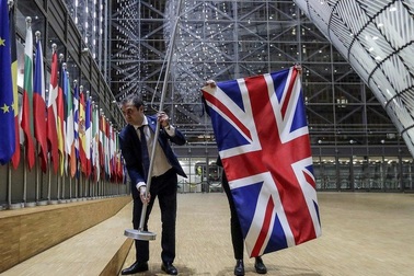 Liên minh châu Âu hạ cờ, tiễn Anh rời khỏi khối