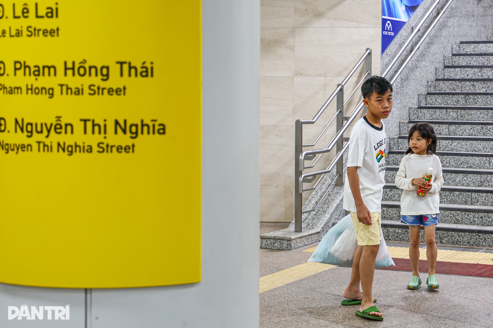 Nửa đêm ở ga Metro: TPHCM gom yêu thương gửi miền Trung ruột thịt - 4