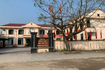 Khởi tố 2 cán bộ phường chiếm đoạt tiền hỗ trợ lũ lụt của người dân