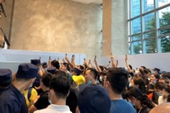 "Evergrande, trả lại tiền cho chúng tôi" và lời cảnh báo từ 10 năm trước
