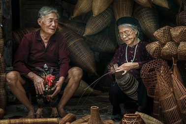 Cảm nhận hạnh phúc, viên mãn dễ đến nhất ở tuổi... 60