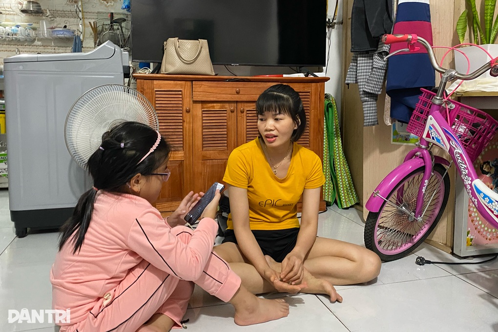 Không được tăng ca, nữ công nhân xin khất tiền trọ để đóng học cho con - 1 Không được tăng ca, nữ công nhân xin khất tiền trọ để đóng học cho con - 1