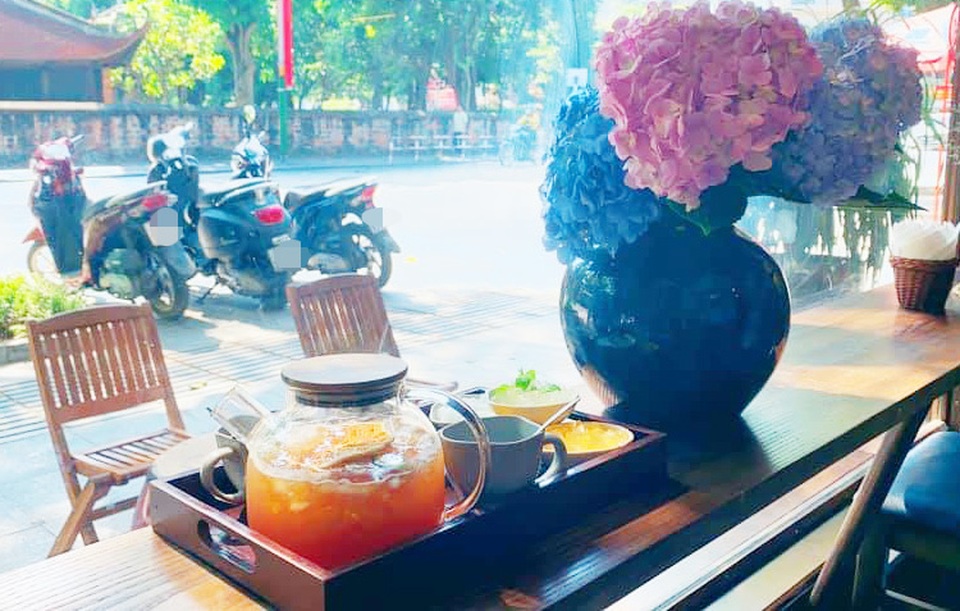 Giận con gái 8 năm xa cách, bố tặng căn nhà 100m2 cho bà giúp việc - 1 Giận con gái 8 năm xa cách, bố tặng căn nhà 100m2 cho bà giúp việc - 1