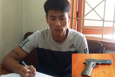 Vừa mãn hạn tù đã dùng súng uy hiếp để giải quyết mâu thuẫn