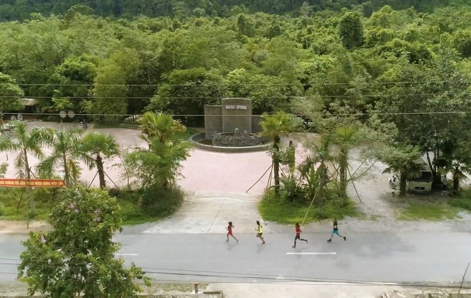 Tổ chức giải marathon khám phá nhiều địa điểm du lịch nổi tiếng tại Di sản Phong Nha – Kẻ Bàng - 5 Tổ chức giải marathon khám phá nhiều địa điểm du lịch nổi tiếng tại Di sản Phong Nha – Kẻ Bàng - 5