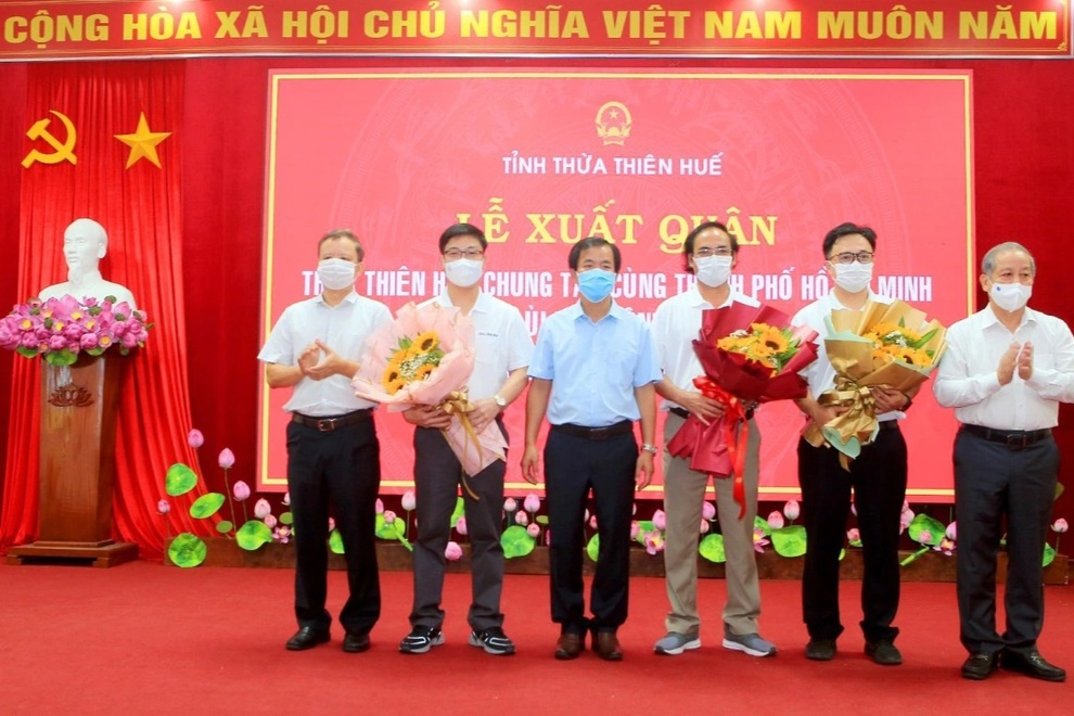 127 cán bộ y bác sĩ Thừa Thiên Huế chi viện TPHCM chống dịch Covid-19 - 2 127 cán bộ y bác sĩ Thừa Thiên Huế chi viện TPHCM chống dịch Covid-19 - 2