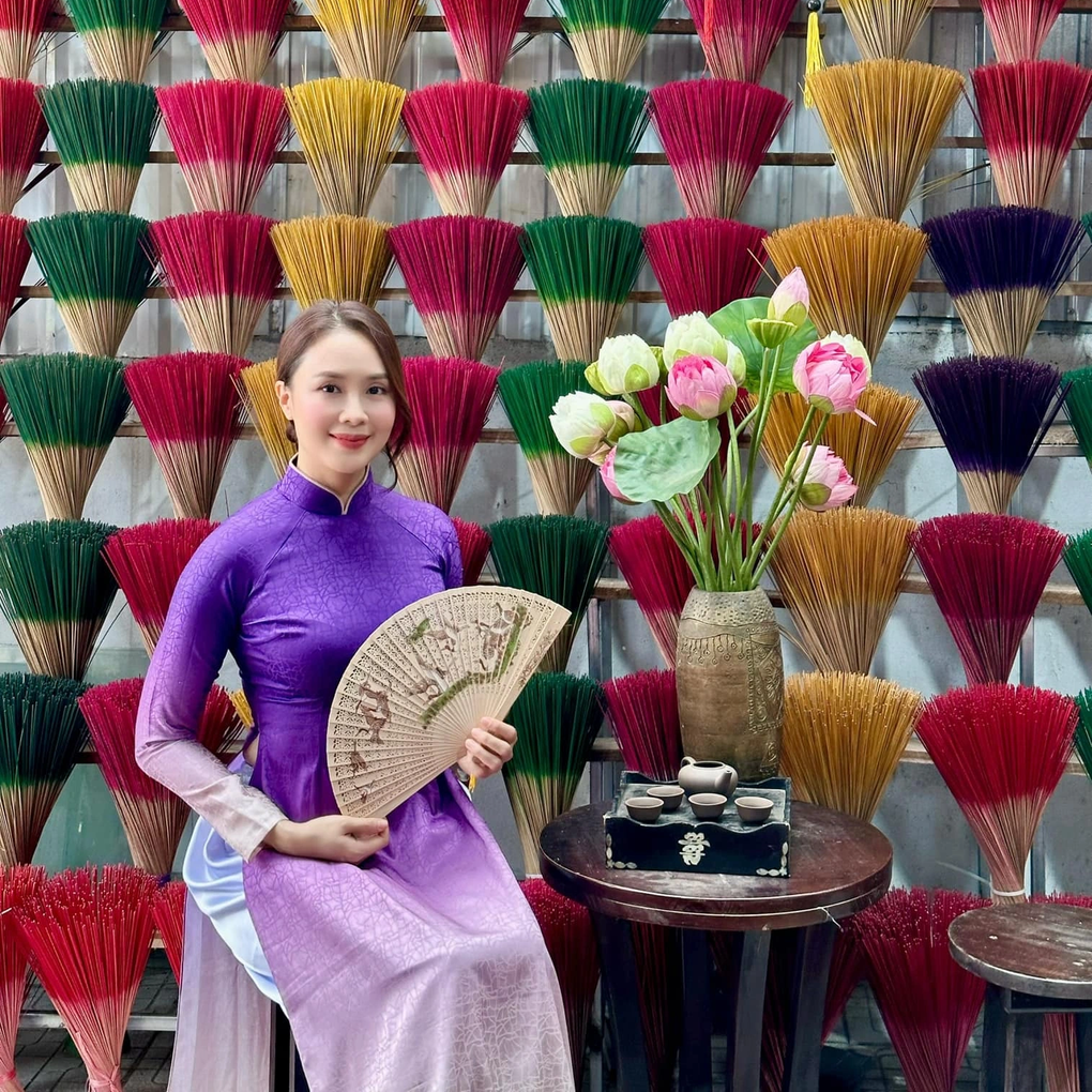 Hồng Diễm trẻ trung ngỡ ngàng ở tuổi 40 - 8 Hồng Diễm trẻ trung ngỡ ngàng ở tuổi 40 - 8