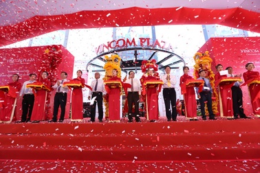 Vincom Plaza Cao Lãnh – “Điểm hẹn niềm vui mới” của người dân Đồng Tháp
