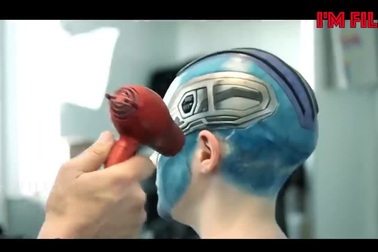 Karen Gillan hóa trang thành Nebula trong "Vệ binh dải ngân hà"