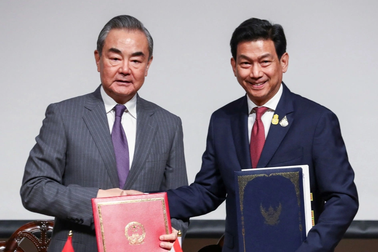 Thái Lan, Trung Quốc ký thỏa thuận miễn thị thực lẫn nhau