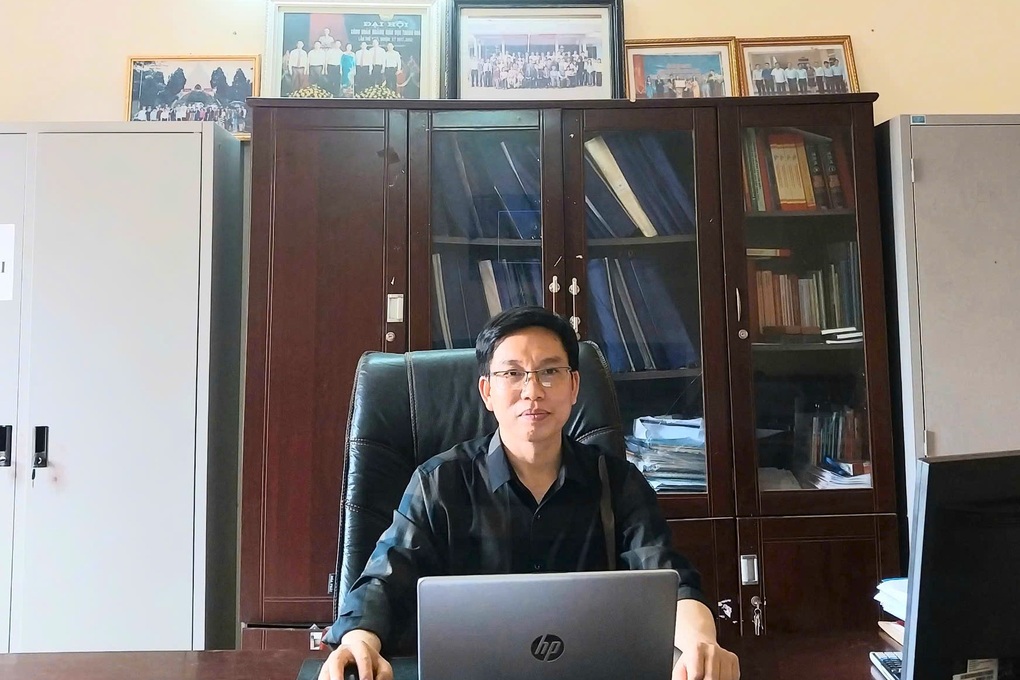Touching thoughts of the principal sent to the failed 10th grade candidates - 1 Xúc động dòng tâm sự của thầy hiệu trưởng gửi đến thí sinh trượt lớp 10 - 1