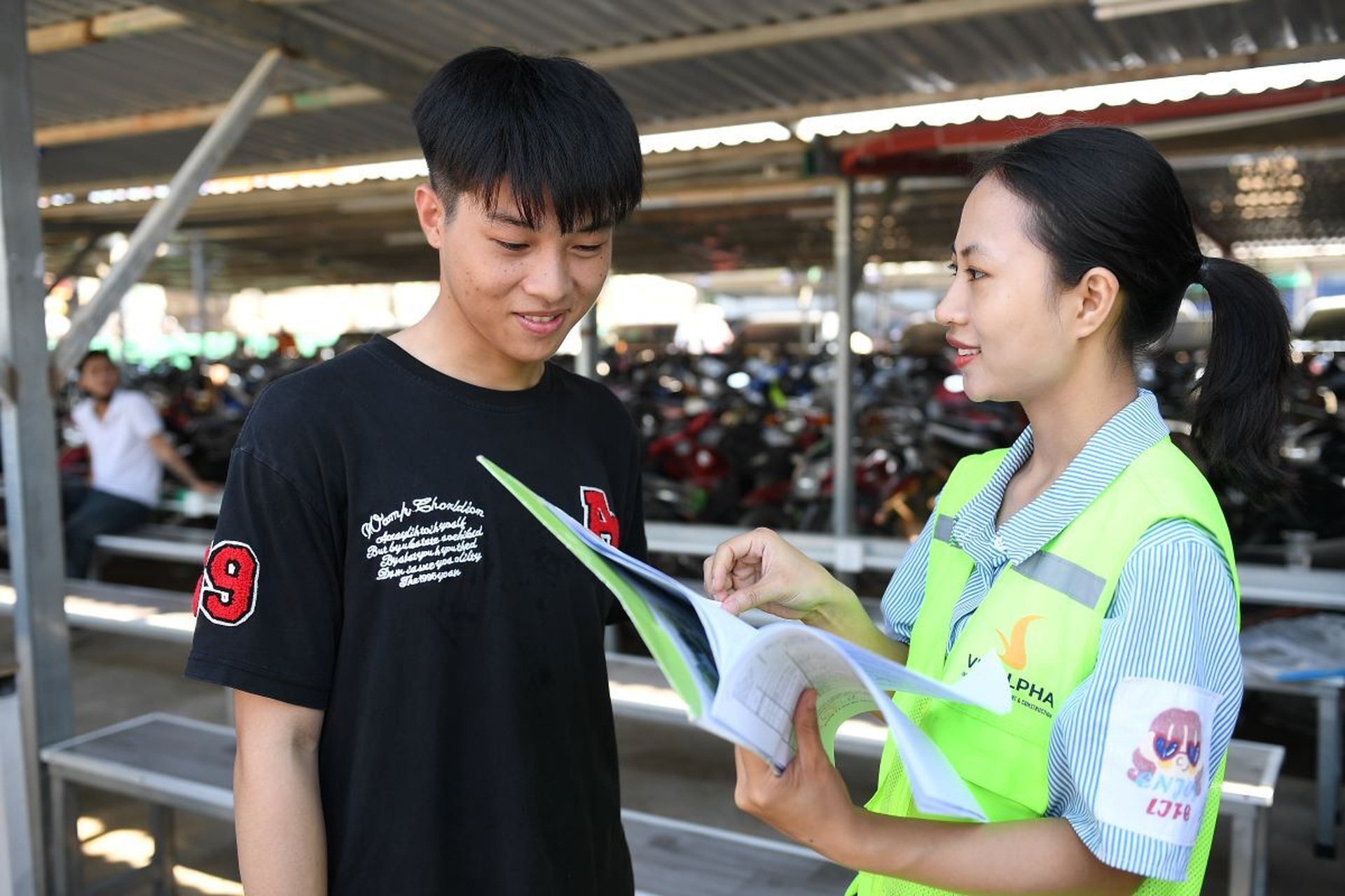 Không khí ngày tuyển dụng lao động cho dự án Khu đô thị Thể thao Quốc tế Hà Nội - 2