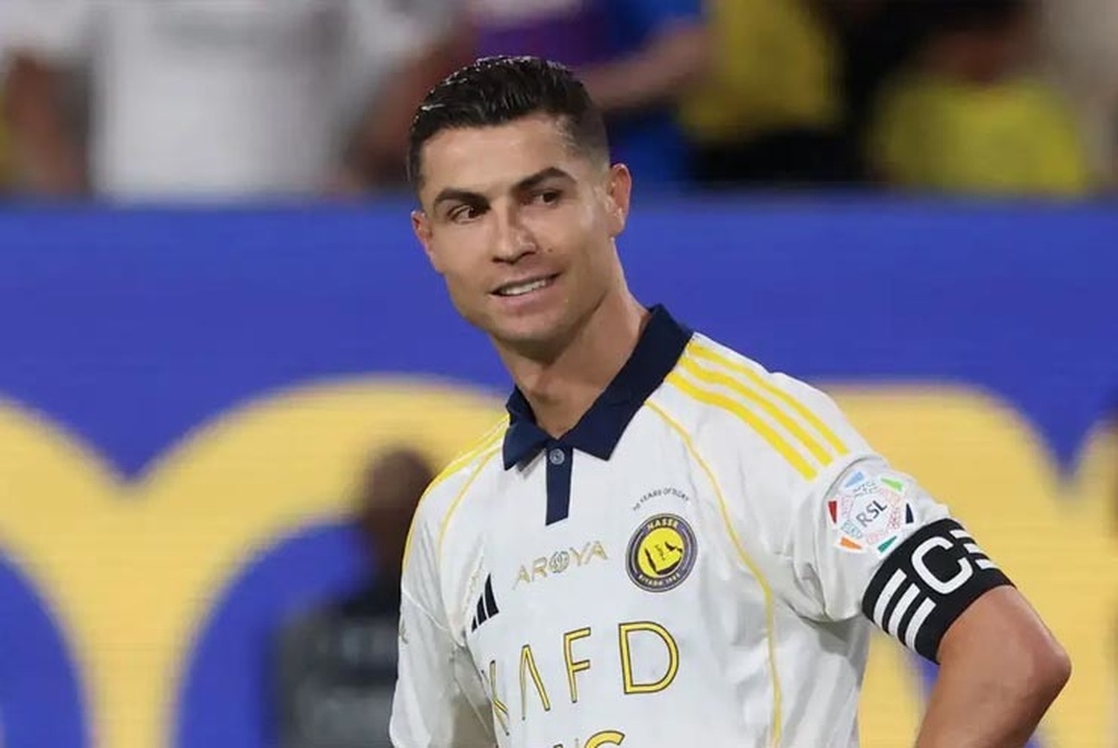 C.Ronaldo kết thúc mùa giải theo kịch bản cay đắng, sắp cuốn gói ra đi - 1 C.Ronaldo kết thúc mùa giải theo kịch bản cay đắng, sắp cuốn gói ra đi - 1