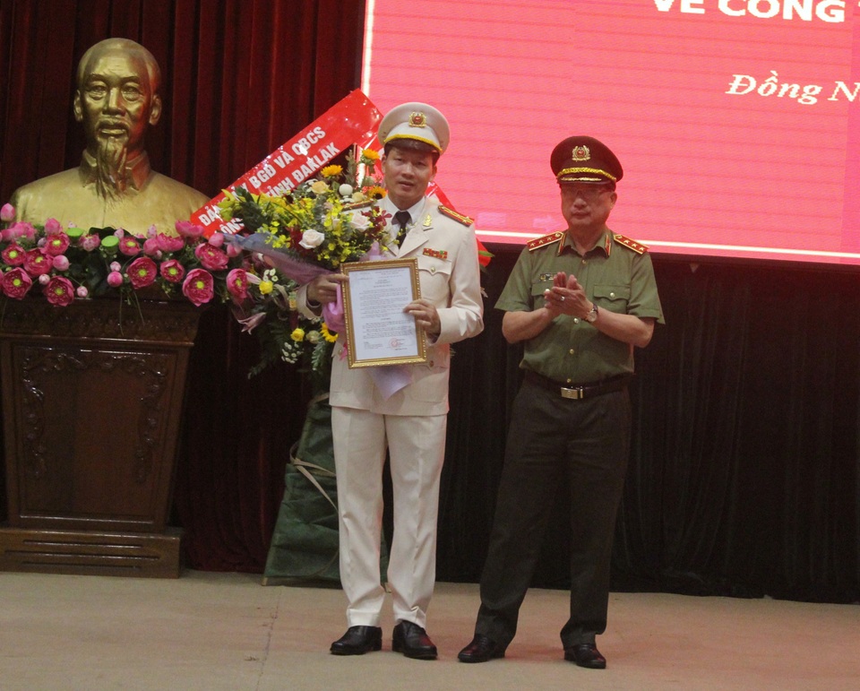 Đồng Nai có tân Giám đốc Công an tỉnh 43 tuổi - 1 Đồng Nai có tân Giám đốc Công an tỉnh 43 tuổi - 1