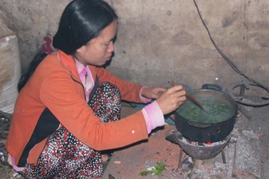 Nghị lực phi thường của đứa con hiếu thảo