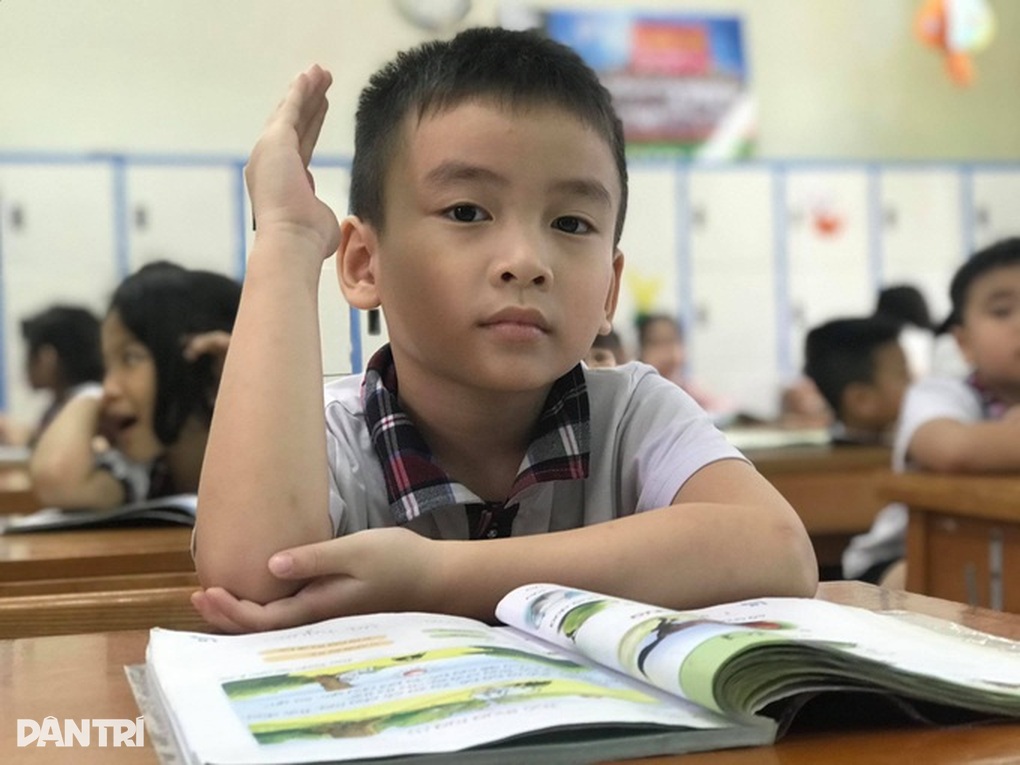 Thầy hiệu trưởng: Hình ảnh trẻ em gà gật tới lớp khiến tôi ám ảnh - 2 Thầy hiệu trưởng: Hình ảnh trẻ em gà gật tới lớp khiến tôi ám ảnh - 2