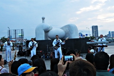 Ban nhạc Hạm đội 7 Hoa Kỳ khuấy động Công viên Biển Đông