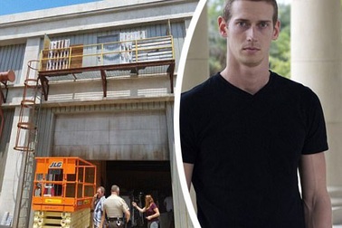 Diễn viên đóng thế tử nạn sau cú ngã chệch khỏi đệm đỡ